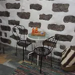Um Da Casa Do Monte Apartman *