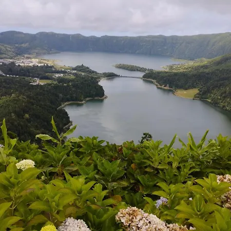 Um Da Casa Do Monte Apartmán Água de Alto