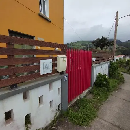 Um Da Casa Do Monte Apartmán *