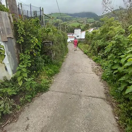 Um Da Casa Do Monte