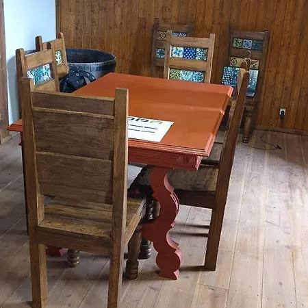 Um Da Casa Do Monte