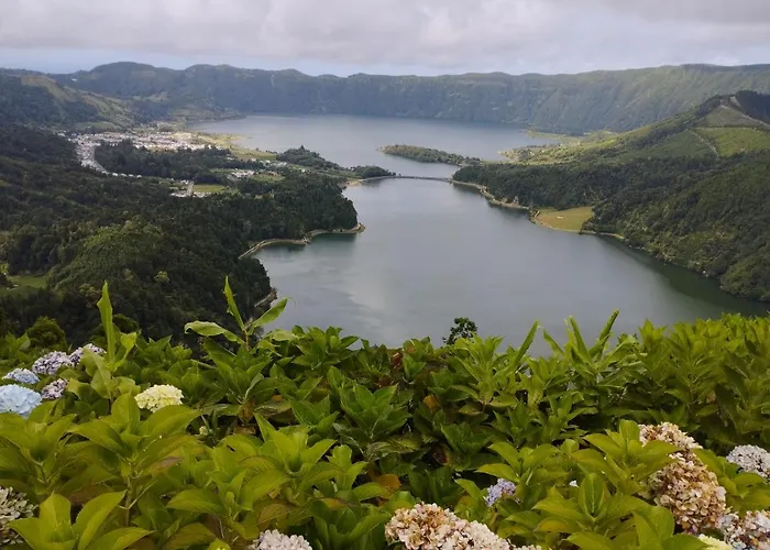 Um Da Casa Do Monte 아파트 Água de Alto