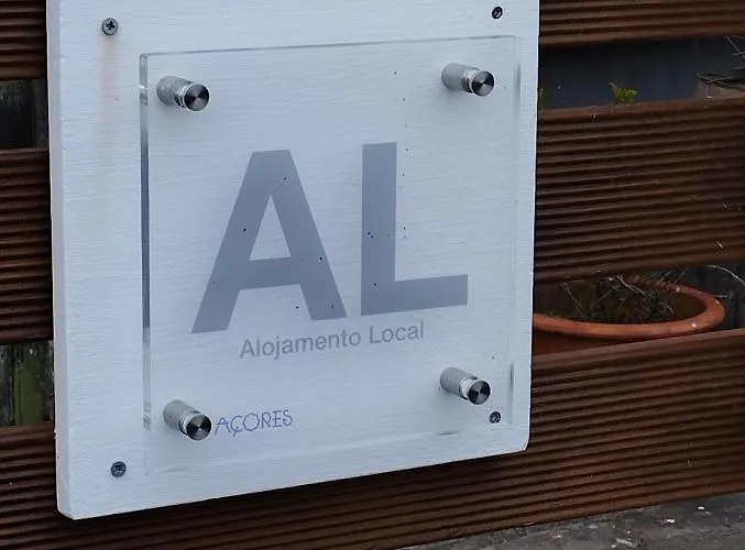 Um Da Casa Do Monte * Água de Alto