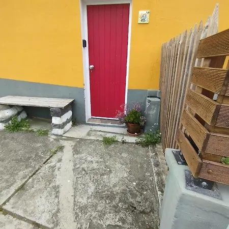 Um Da Casa Do Monte Apartment