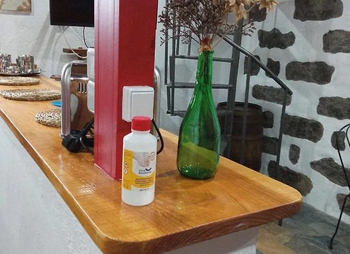 Um Da Casa Do Monte Agua de Alto