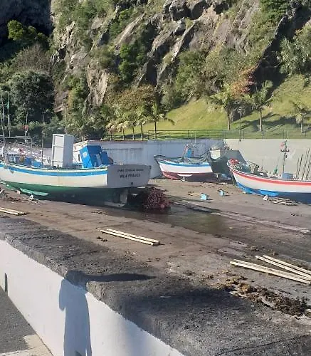 Um Da Casa Do Monte Apartment